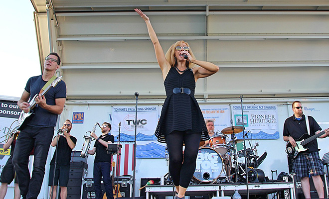 Big Toe and the Jam performing live